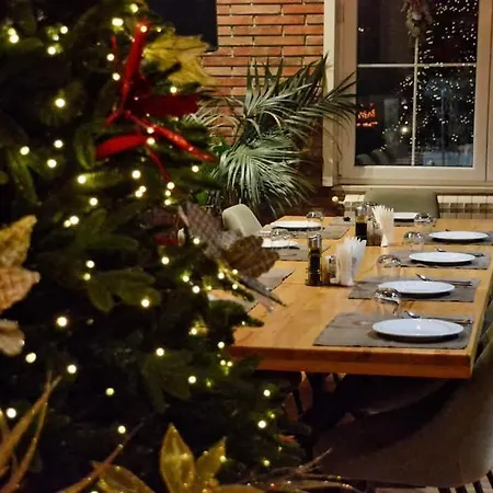 Bujtina Oxhaku Κάμπινγκ *