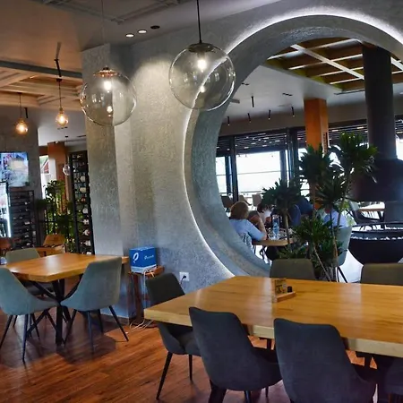 Bujtina Oxhaku Peshkopi